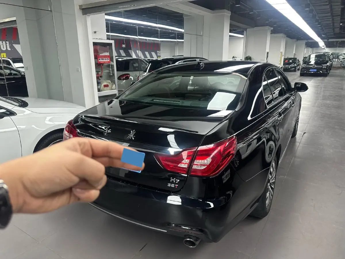 2019 HongQi H7 2.0T 204HP L4 6AT,autocango,china used car exporter,china ev exporter,chinese used car exporter,chinese used ev exporter