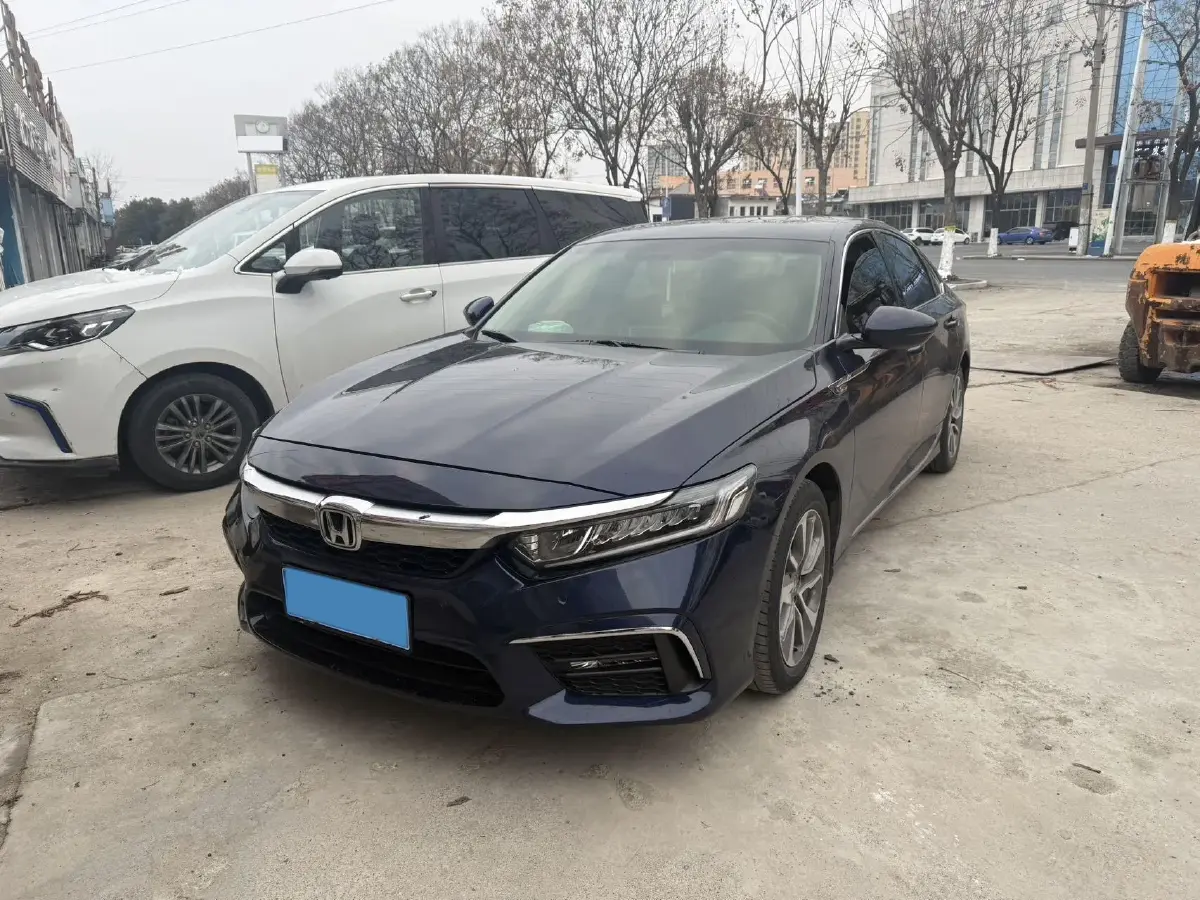 2019 Honda Inspire 1.5T 194HP L4 CVT