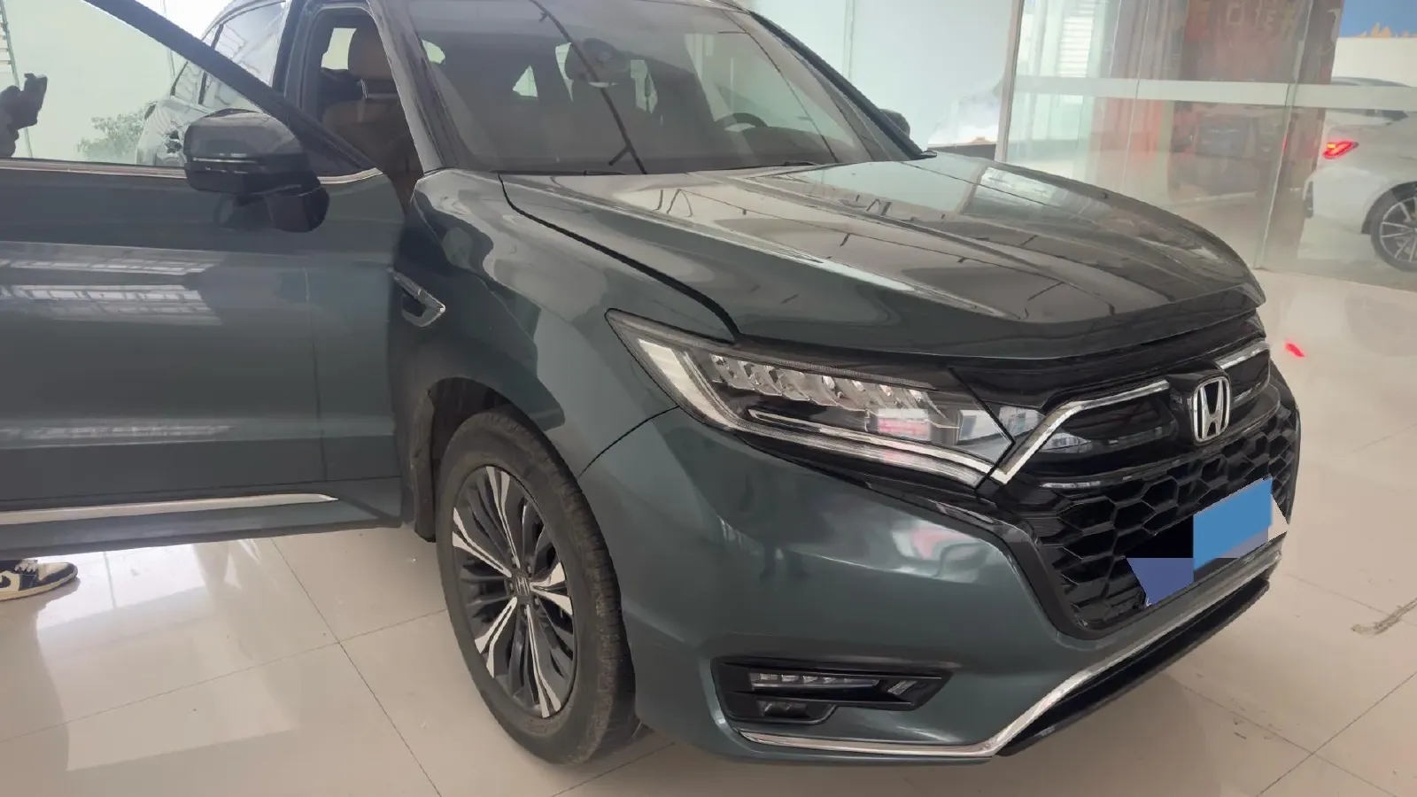 2020 Honda UR-V 2.0T 272HP L4 9AT,autocango,china used car exporter,china ev exporter,chinese used car exporter,chinese used ev exporter