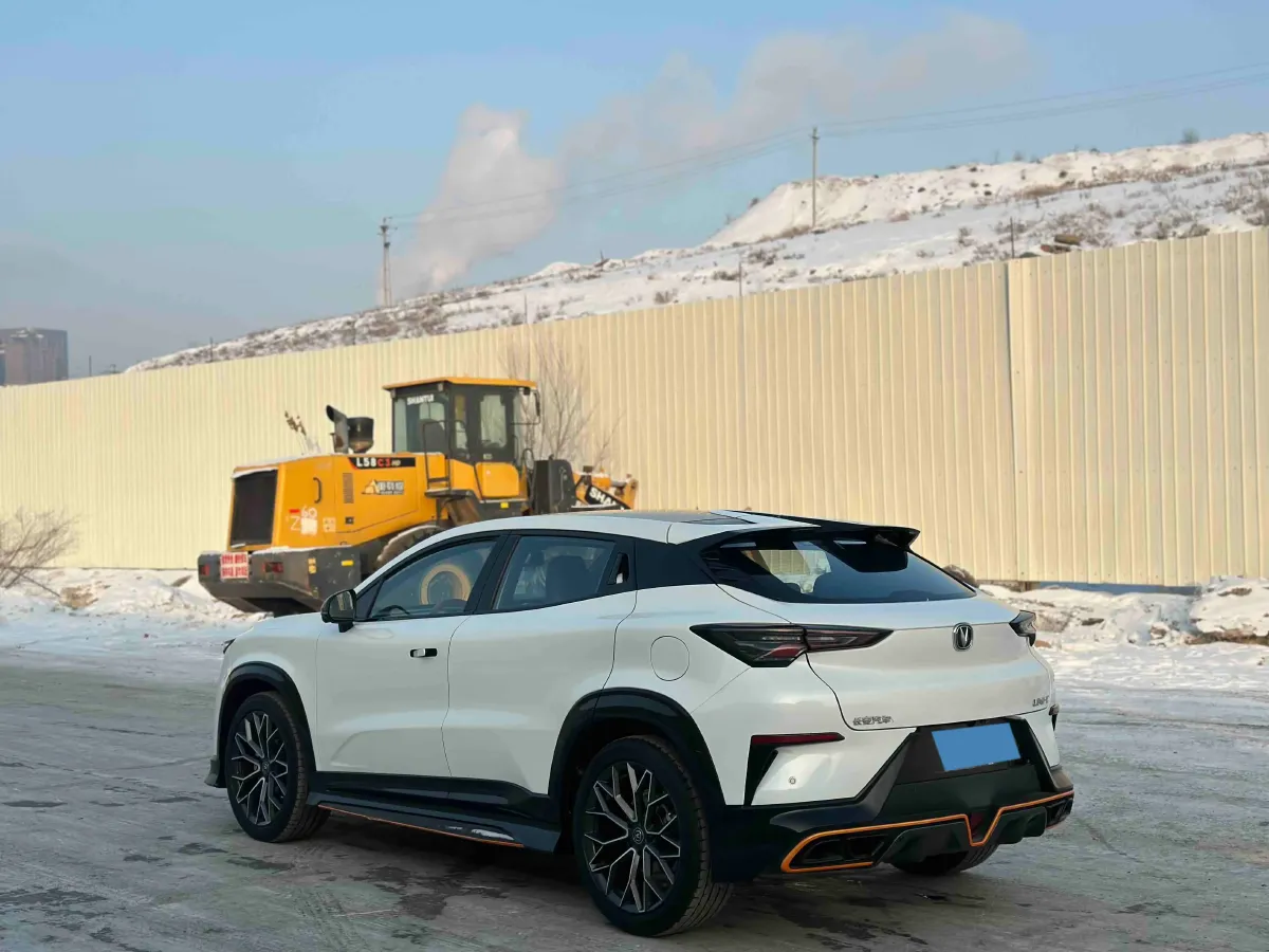 2022 ChangAn UNI-T 1.5T 188HP L4 7DCT,autocango,china used car exporter,china ev exporter,chinese used car exporter,chinese used ev exporter