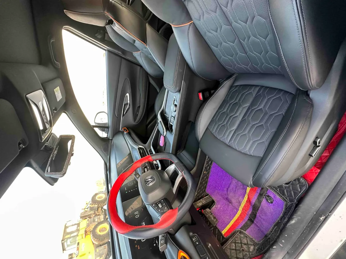 2022 ChangAn UNI-T 1.5T 188HP L4 7DCT,autocango,china used car exporter,china ev exporter,chinese used car exporter,chinese used ev exporter