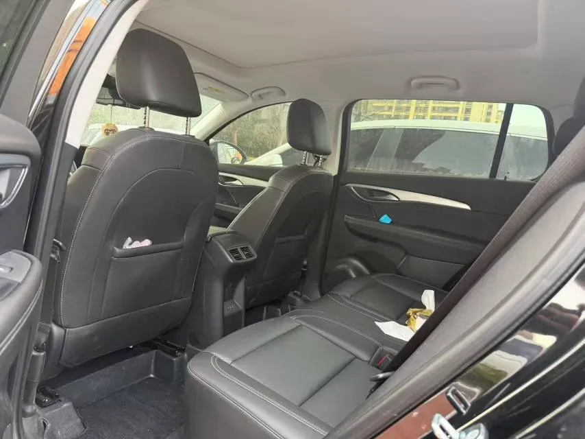 2025 Buick EnvisionPlus 2.0T 237HP L4 9AT,autocango,china used car exporter,china ev exporter,chinese used car exporter,chinese used ev exporter