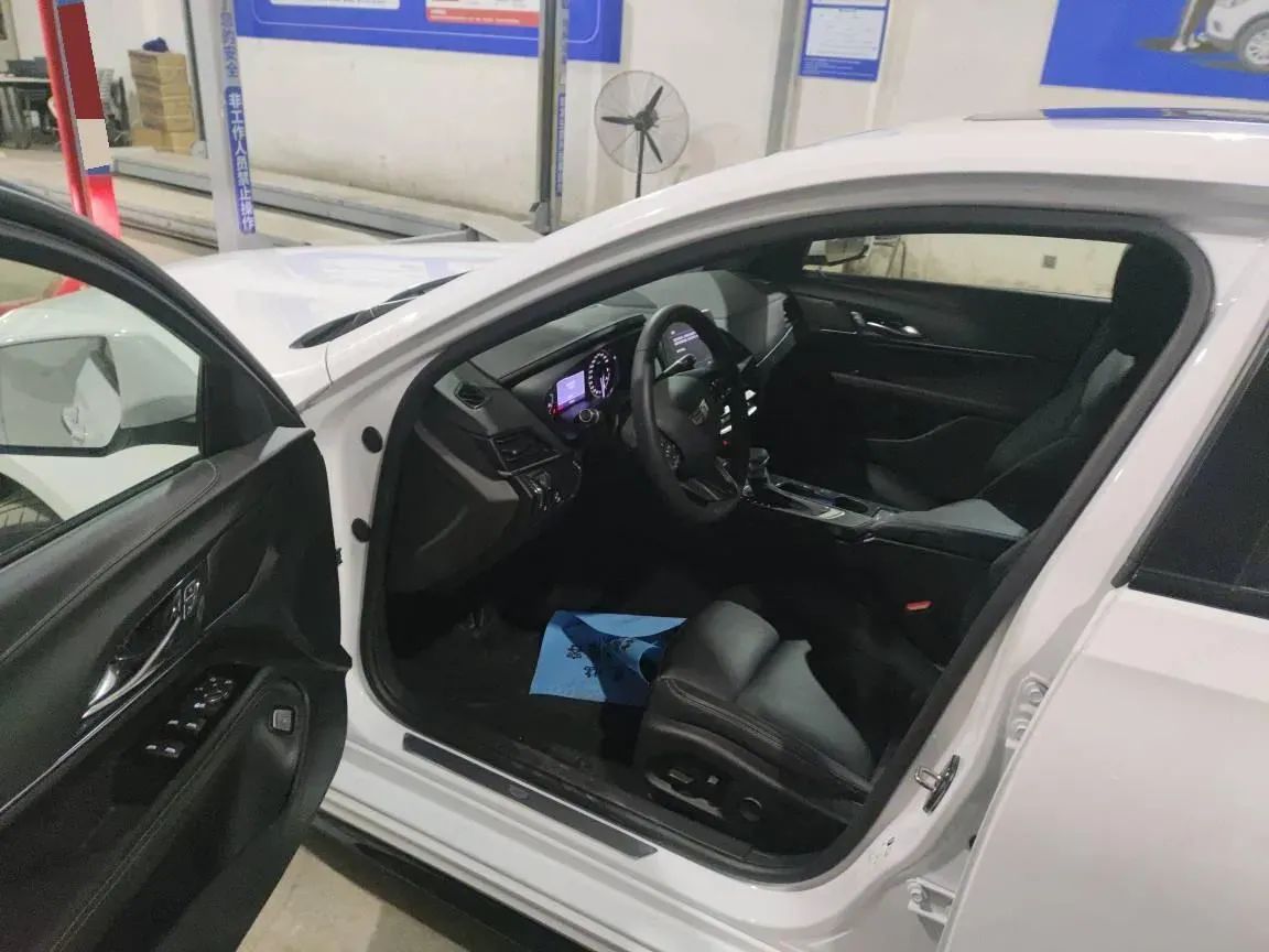 2021 Cadillac CT4 2.0T 237HP L4 8AT,autocango,china used car exporter,china ev exporter,chinese used car exporter,chinese used ev exporter