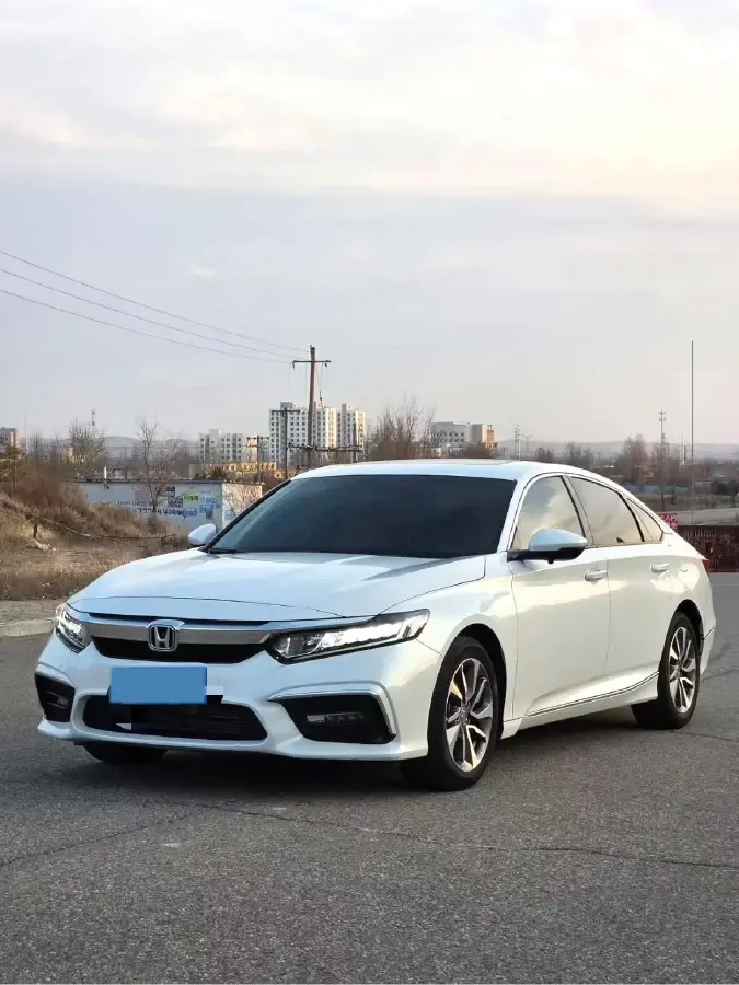 2019 Honda Inspire 1.5T 194HP L4 CVT