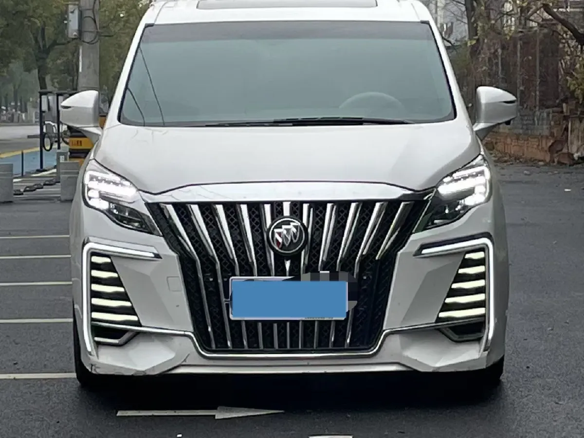 2022 Buick GL8 2.0T 237HP L4 9AT,autocango,china used car exporter,china ev exporter,chinese used car exporter,chinese used ev exporter