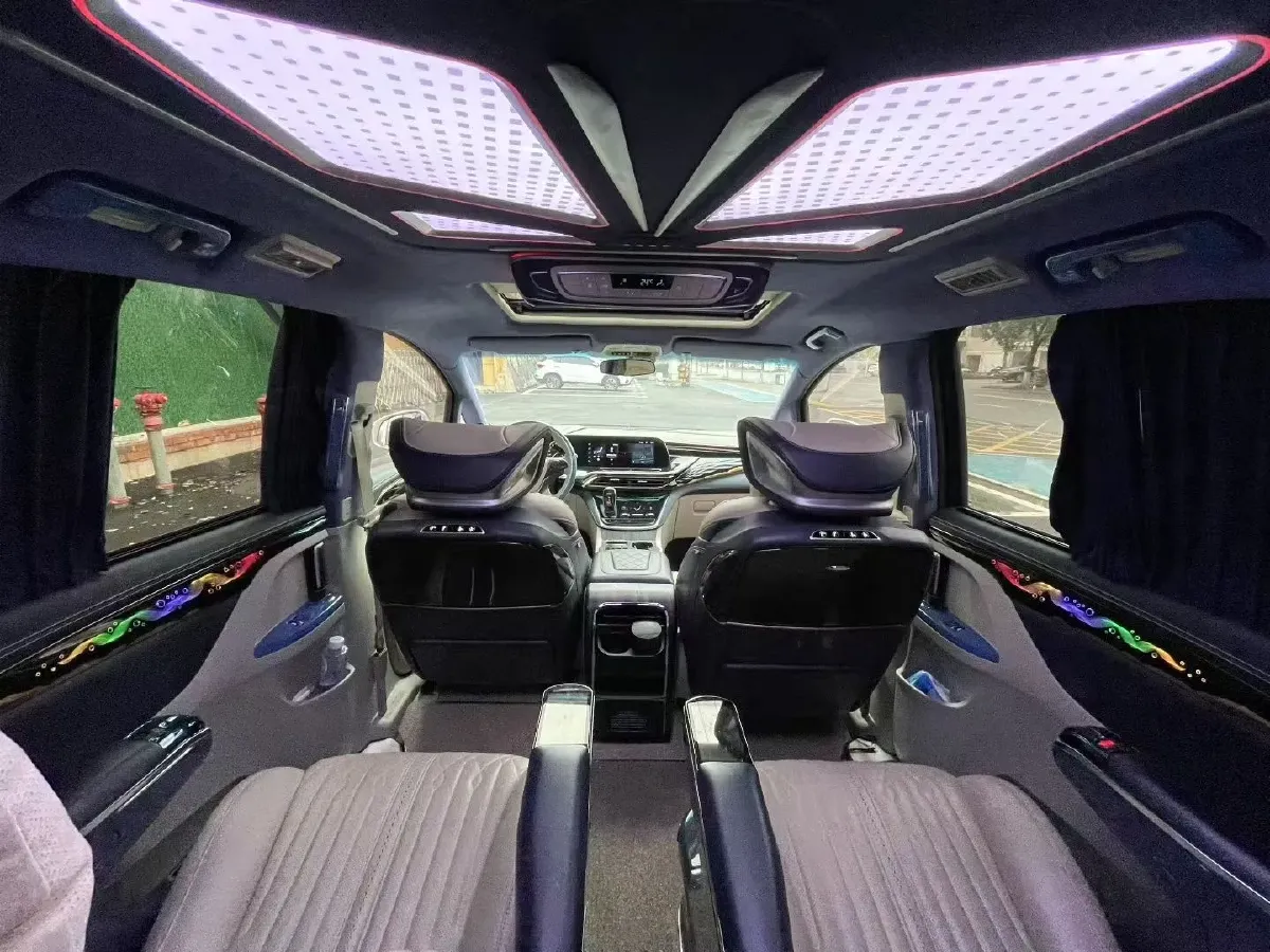 2022 Buick GL8 2.0T 237HP L4 9AT,autocango,china used car exporter,china ev exporter,chinese used car exporter,chinese used ev exporter