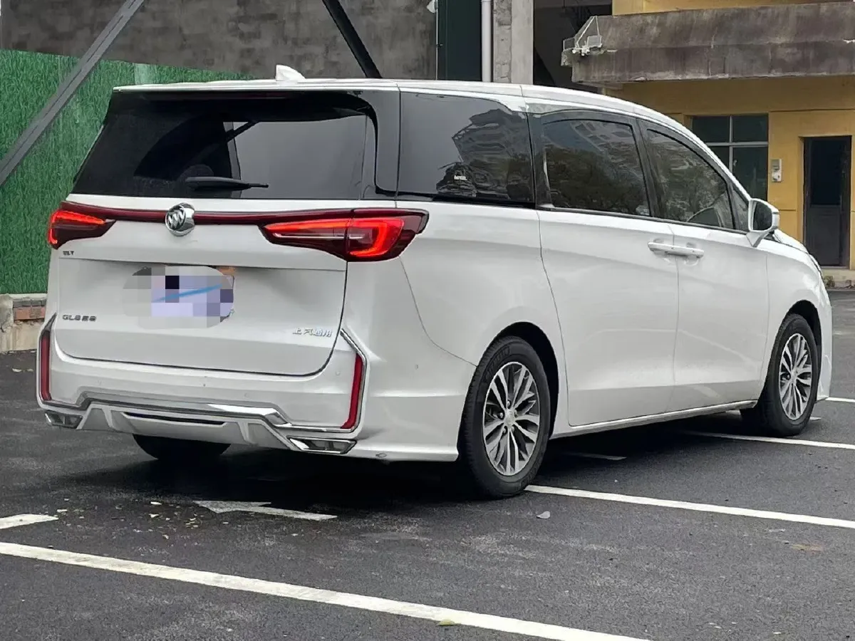 2022 Buick GL8 2.0T 237HP L4 9AT,autocango,china used car exporter,china ev exporter,chinese used car exporter,chinese used ev exporter