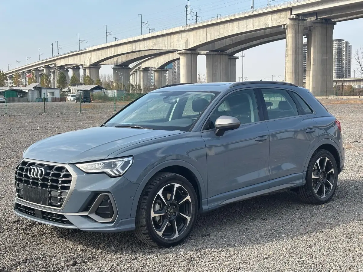 2023 Audi Q3 2.0T 186HP L4 7DCT