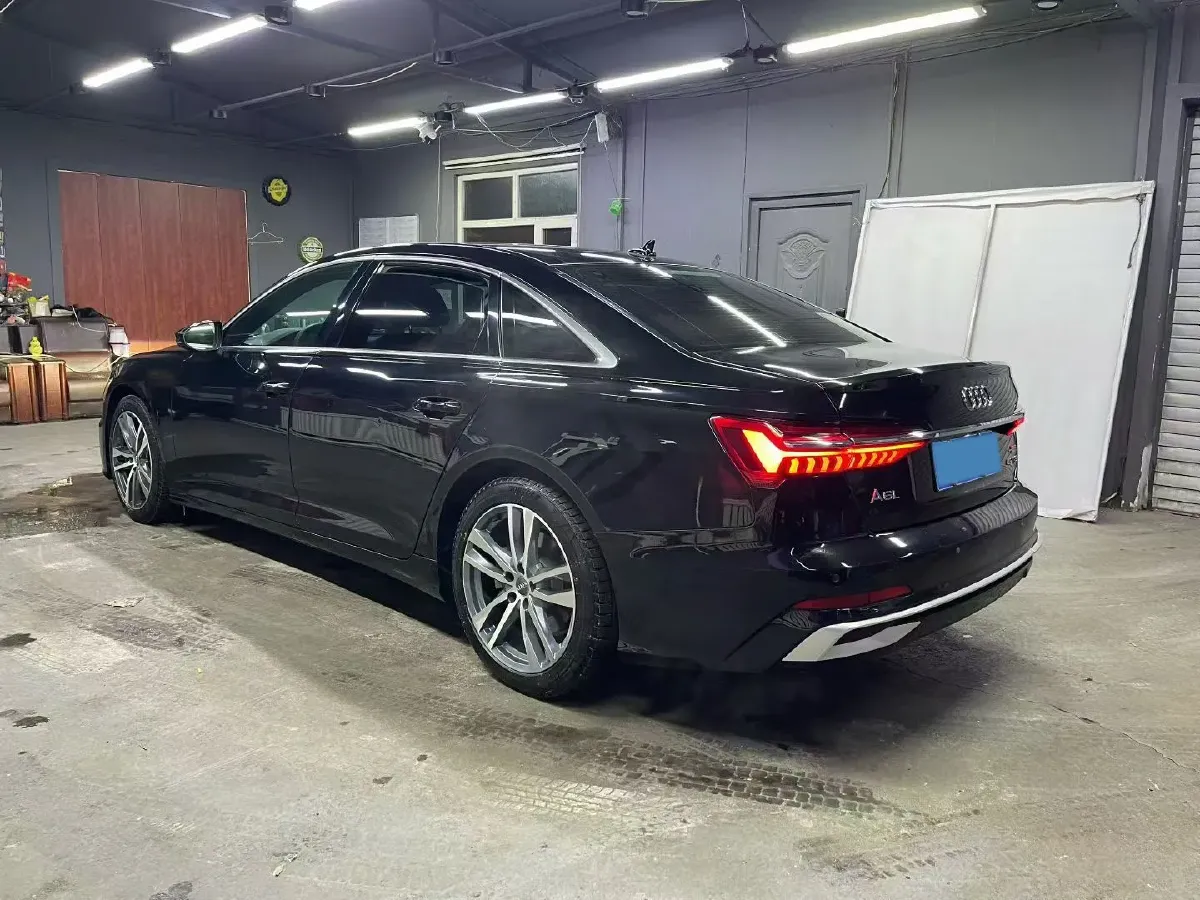 2019 Mercedes-Benz E Class 1.5T 184HP L4 9AT,autocango,china used car exporter,china ev exporter,chinese used car exporter,chinese used ev exporter