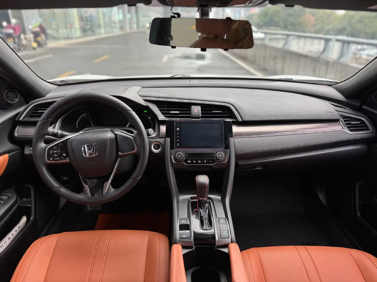 2021 Honda Civic 1.5T 177HP L4 CVT,autocango,china used car exporter,china ev exporter,chinese used car exporter,chinese used ev exporter