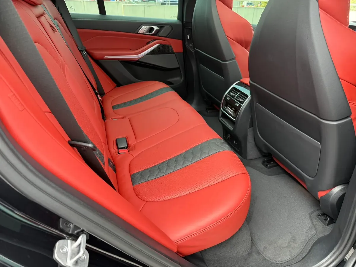 2023 BMW X5 M 4.4T 625HP V8 8AT,autocango,china used car exporter,china ev exporter,chinese used car exporter,chinese used ev exporter