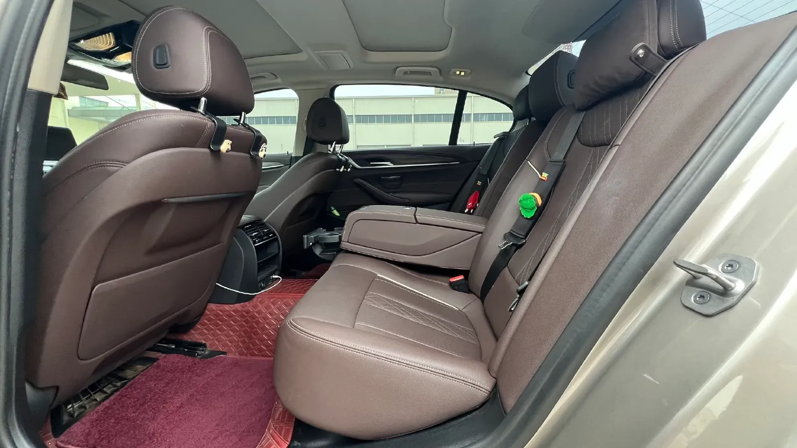 2021 BMW 5 Series 2.0T 252HP L4 8AT,autocango,china used car exporter,china ev exporter,chinese used car exporter,chinese used ev exporter