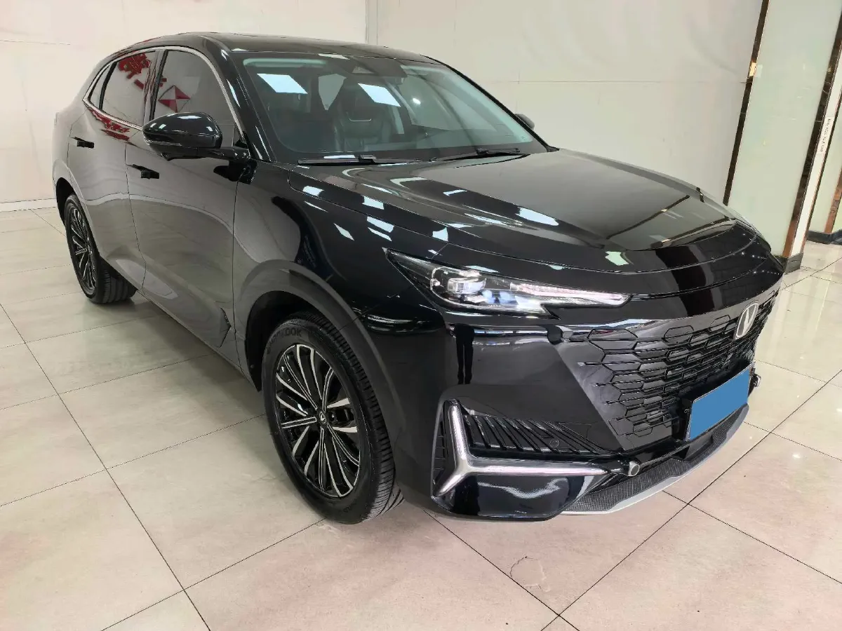 2024 ChangAn UNI-K 2.0T 233HP L4 8AT,autocango,china used car exporter,china ev exporter,chinese used car exporter,chinese used ev exporter