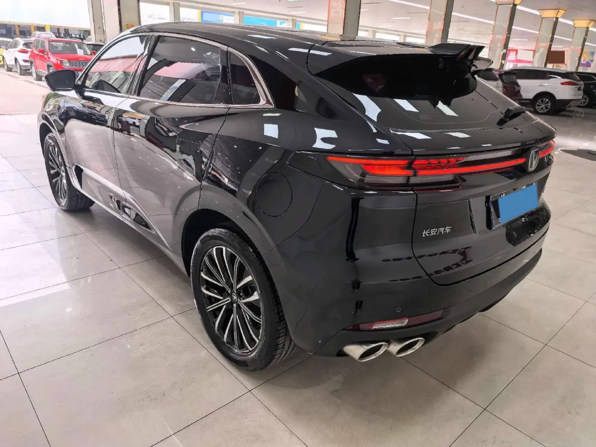 2024 ChangAn UNI-K 2.0T 233HP L4 8AT,autocango,china used car exporter,china ev exporter,chinese used car exporter,chinese used ev exporter