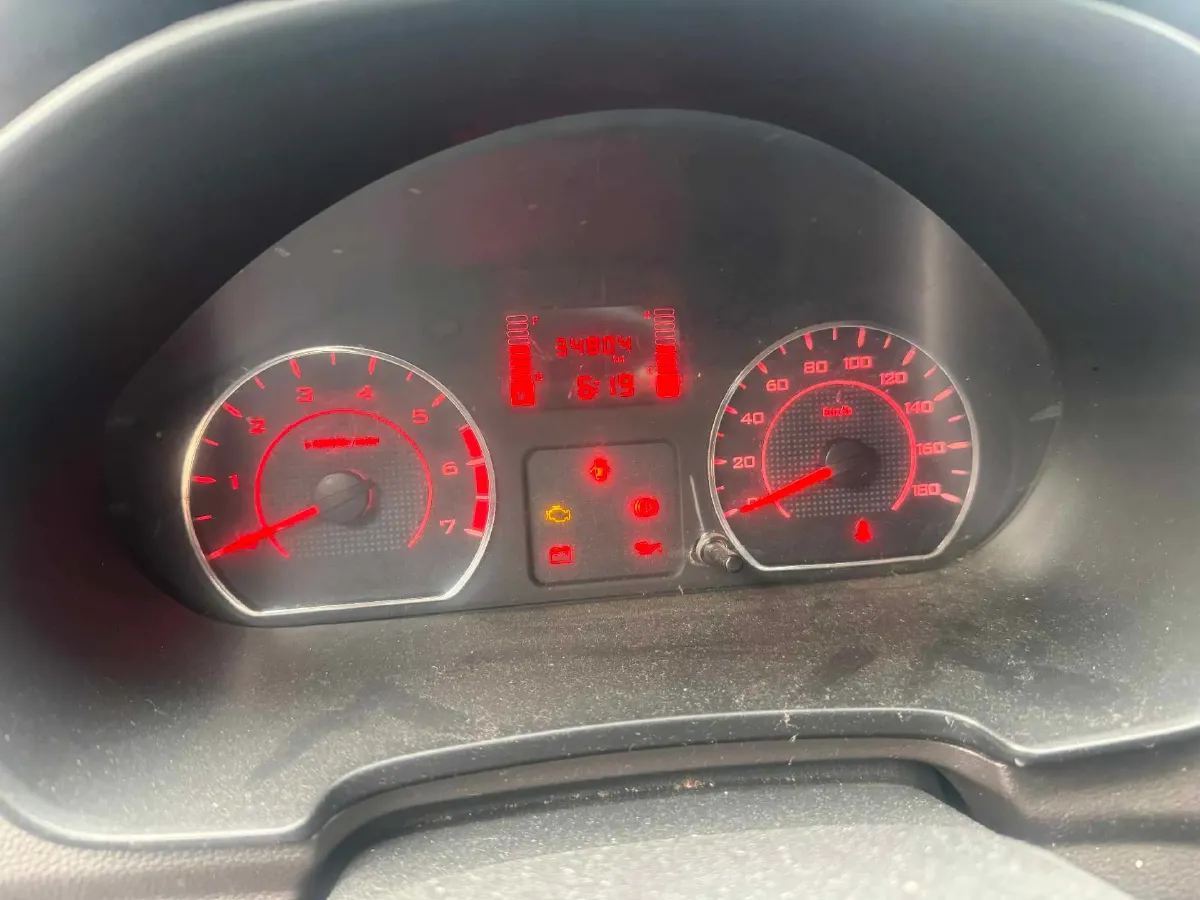 2021 WuLing HongGuang V 1.5L 99HP L4 6MT,autocango,china used car exporter,china ev exporter,chinese used car exporter,chinese used ev exporter