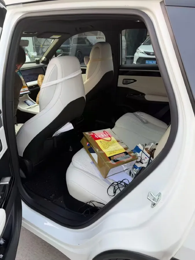 2023 Geely Galaxy L7 1.5T 163HP L4 3DHT PHEV 18.7KWH,autocango,china used car exporter,china ev exporter,chinese used car exporter,chinese used ev exporter