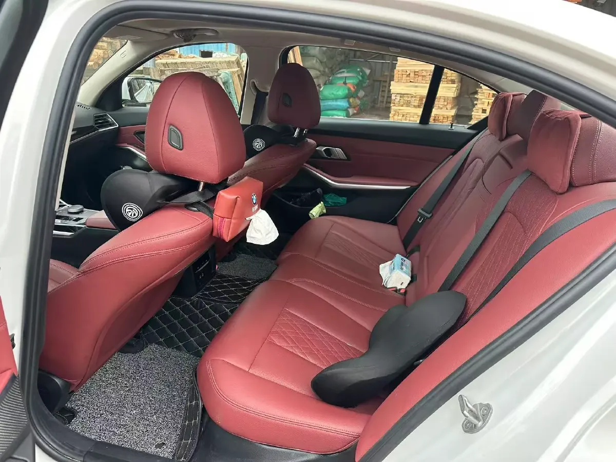 2024 BMW 3 Series 2.0T 156HP L4 8AT,autocango,china used car exporter,china ev exporter,chinese used car exporter,chinese used ev exporter