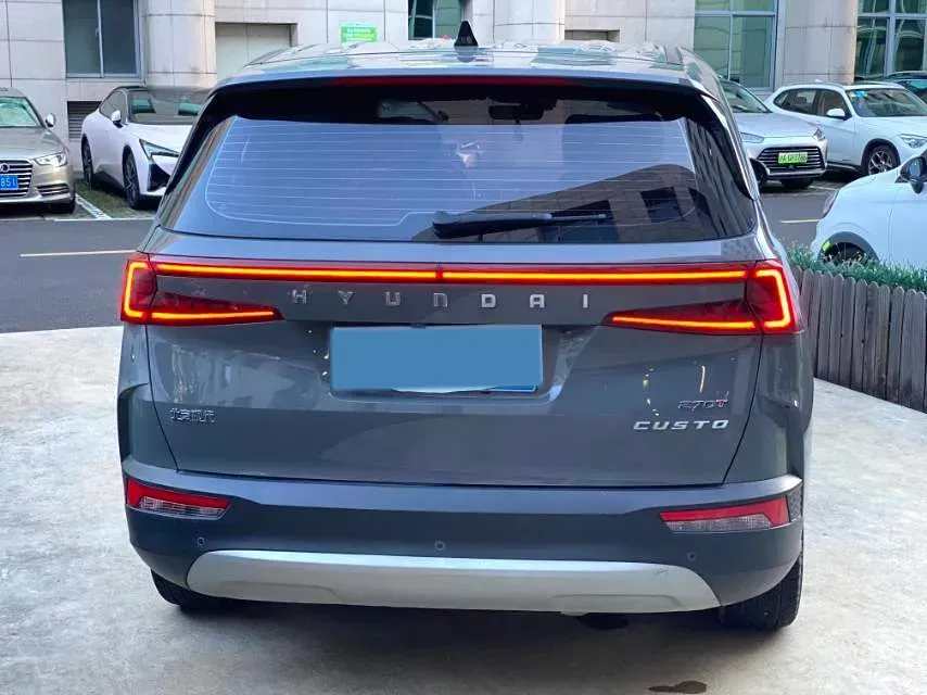 2022 Hyundai Custo 1.5T 170HP L4 8AT,autocango,china used car exporter,china ev exporter,chinese used car exporter,chinese used ev exporter