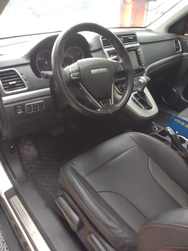 2018 Haval M6 1.5T 150HP L4 7DCT,autocango,china used car exporter,china ev exporter,chinese used car exporter,chinese used ev exporter