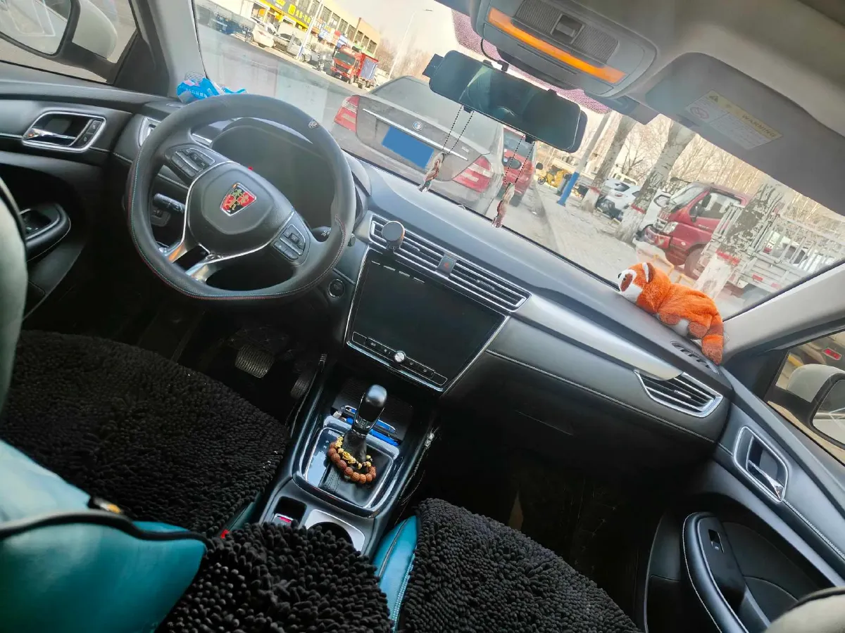 2019 Roewe i5 1.5L 120HP L4 CVT,autocango,china used car exporter,china ev exporter,chinese used car exporter,chinese used ev exporter