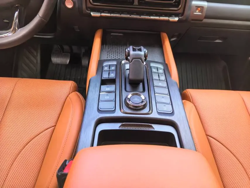 2024 Haval H9 2.0T 224HP L4 8AT,autocango,china used car exporter,china ev exporter,chinese used car exporter,chinese used ev exporter