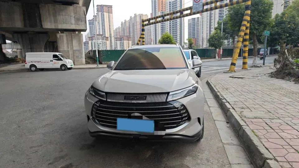 2023 BYD Frigate 07 1.5T 139HP L4 E-CVT PHEV 18.3KWH,autocango,china used car exporter,china ev exporter,chinese used car exporter,chinese used ev exporter