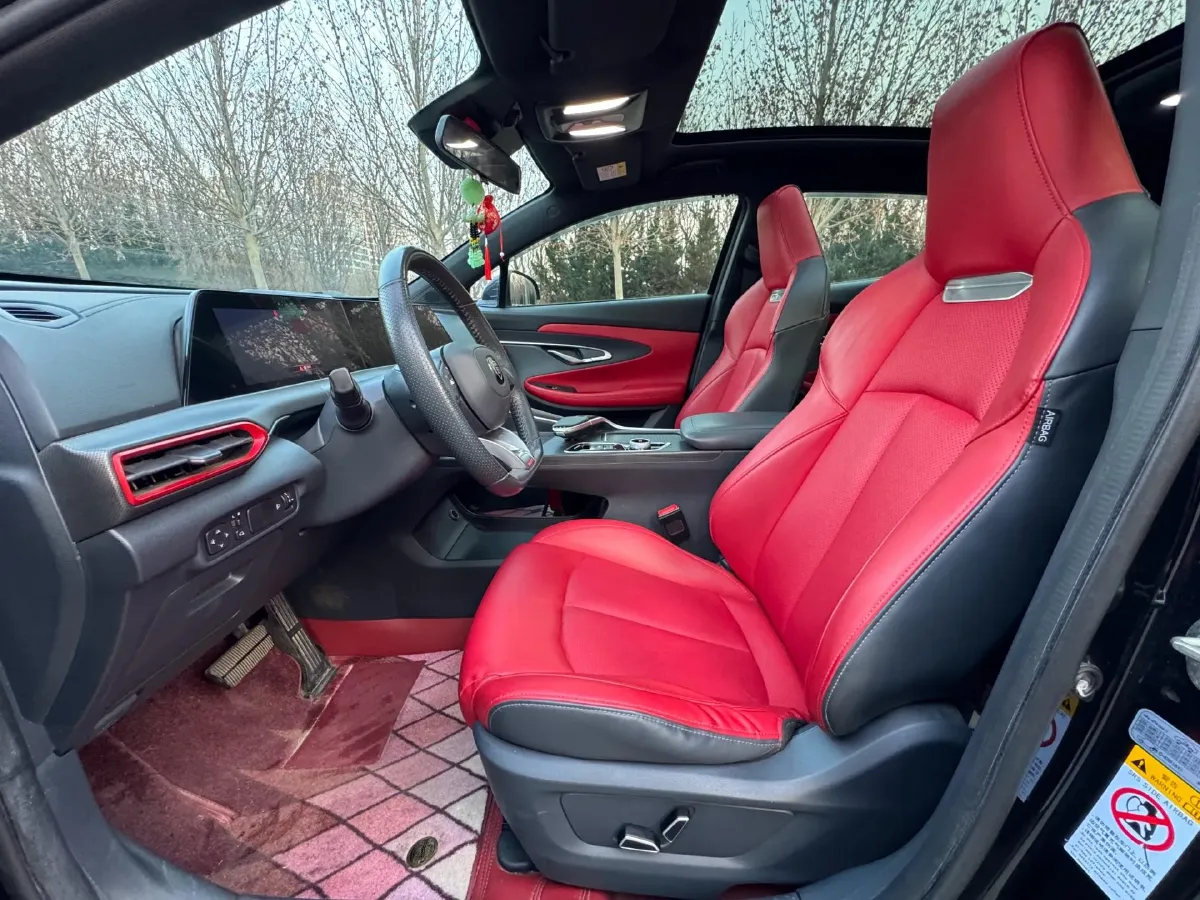 2020 ChangAn UNI-T 1.5T 180HP L4 7DCT,autocango,china used car exporter,china ev exporter,chinese used car exporter,chinese used ev exporter