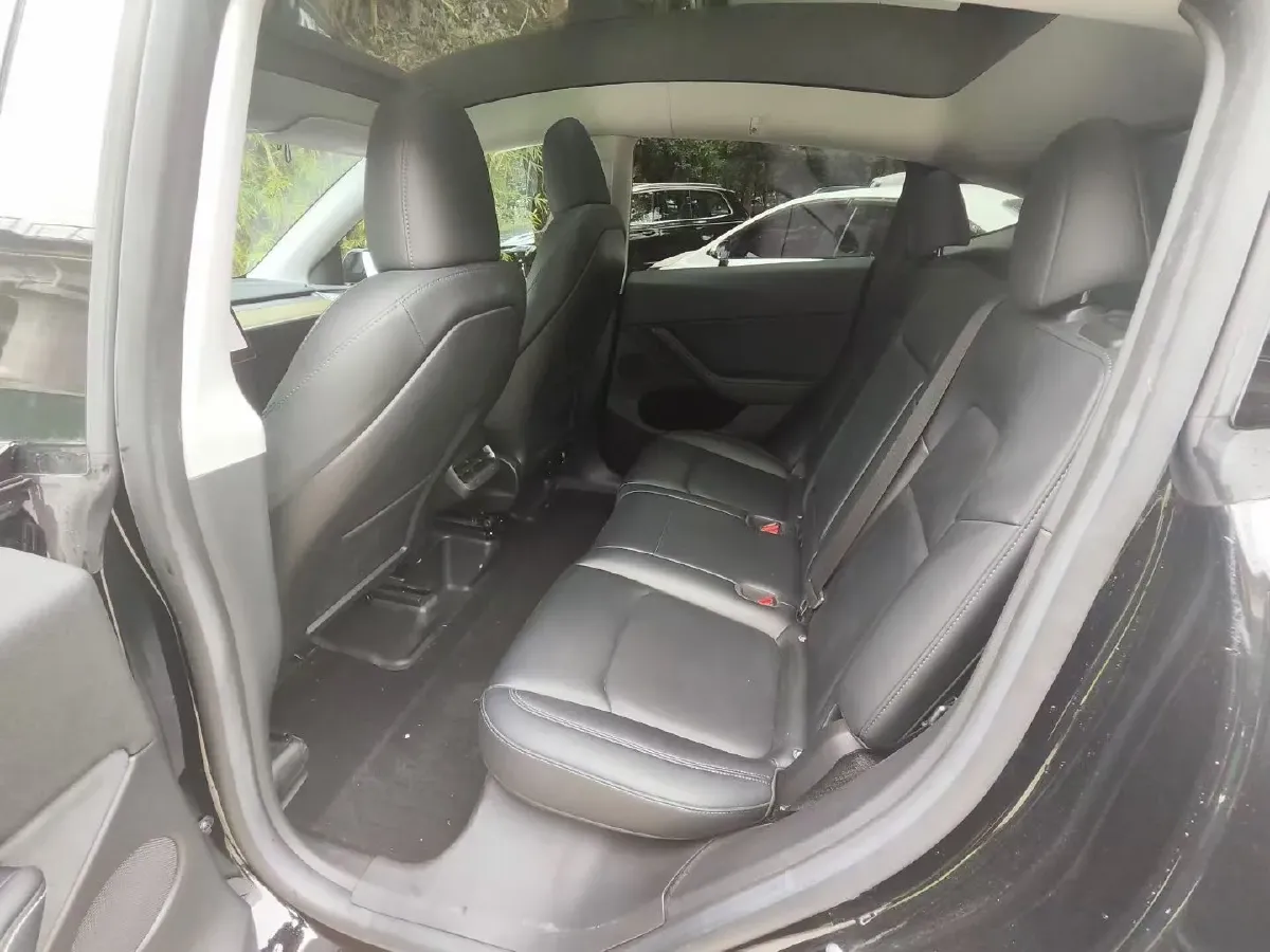 2022 Tesla Model Y BEV 60KWH,autocango,china used car exporter,china ev exporter,chinese used car exporter,chinese used ev exporter