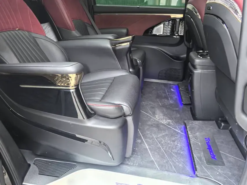 2023 GAC Trumpchi M8 2.0T 252HP L4 8AT,autocango,china used car exporter,china ev exporter,chinese used car exporter,chinese used ev exporter