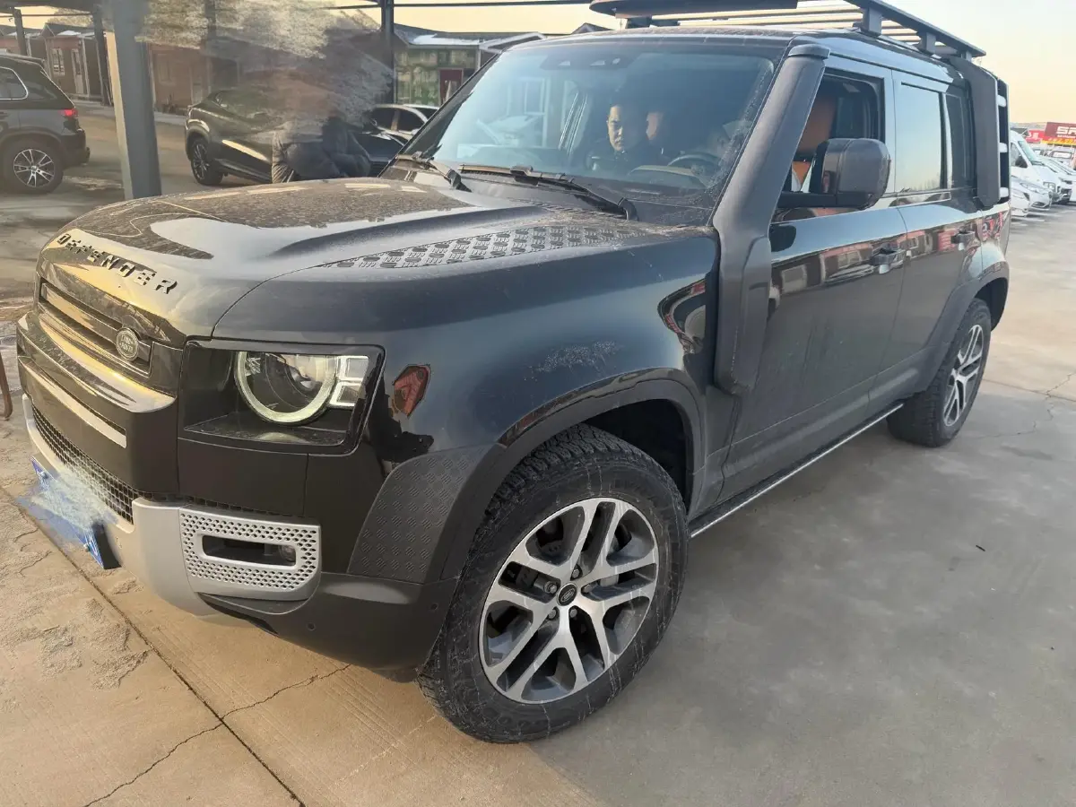 2023 Land Rover Defender 3.0T 400HP L6 8AT