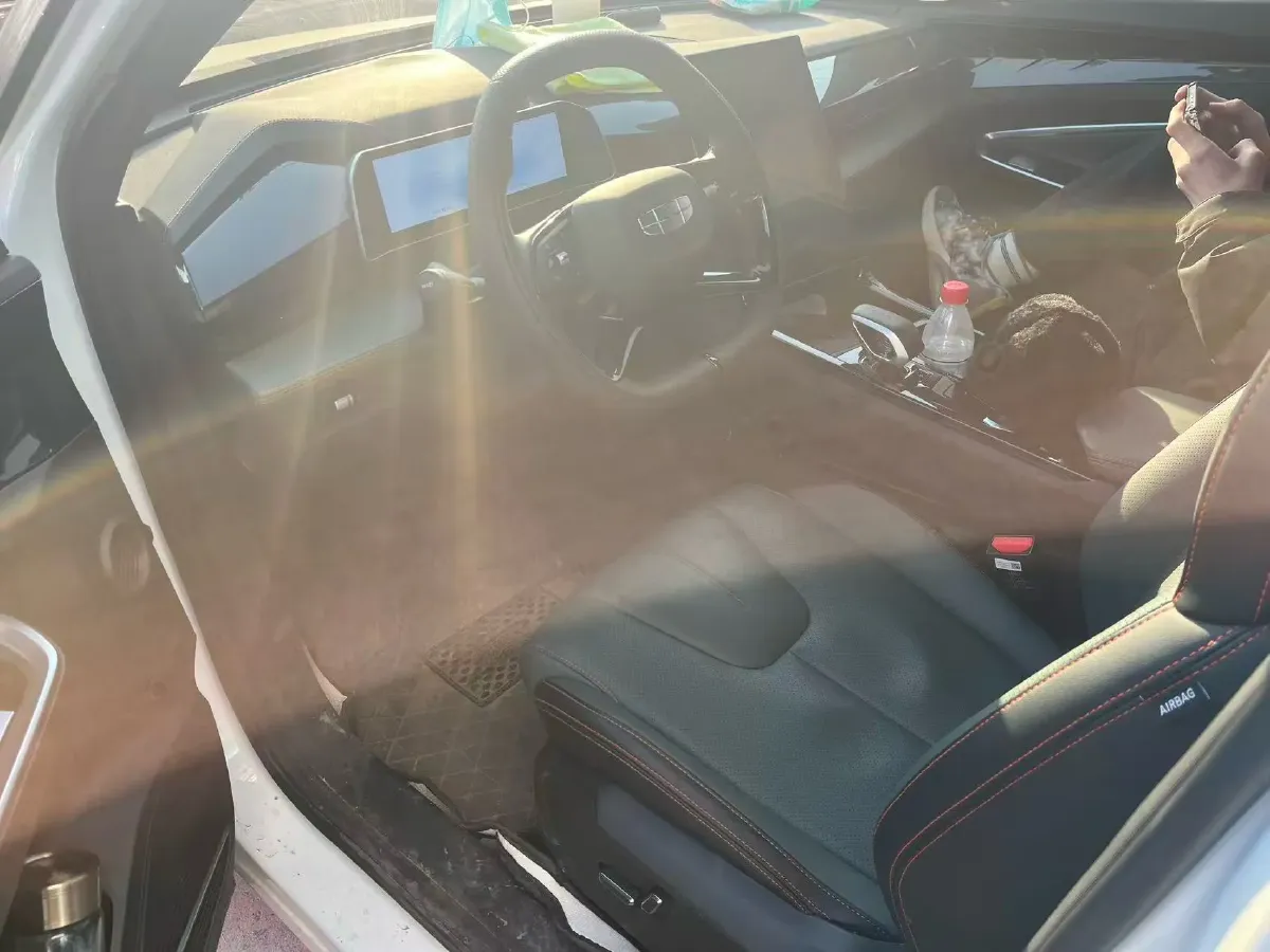 2023 Geely Azkarra 1.5T 181HP L4 7DCT,autocango,china used car exporter,china ev exporter,chinese used car exporter,chinese used ev exporter