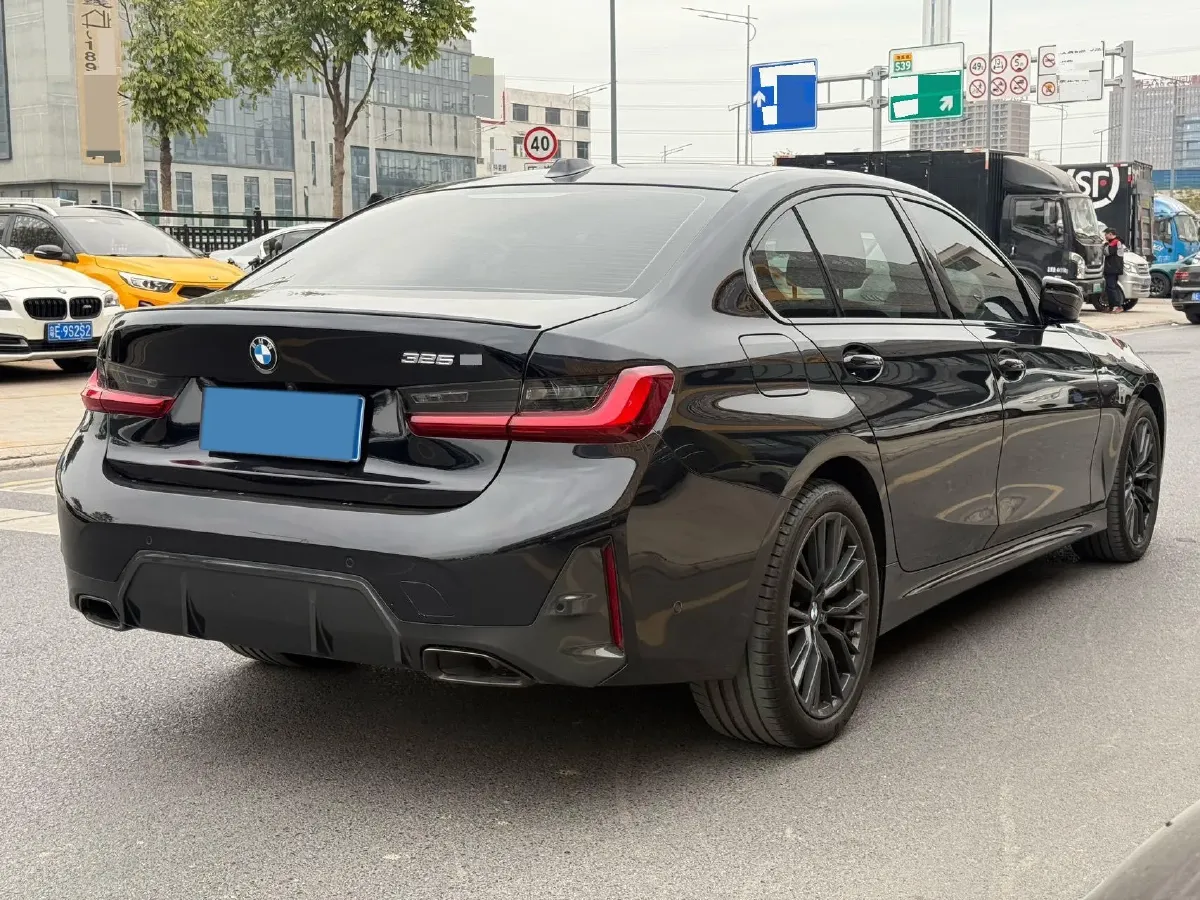 2024 BMW 3 Series 2.0T 184HP L4 8AT,autocango,china used car exporter,china ev exporter,chinese used car exporter,chinese used ev exporter