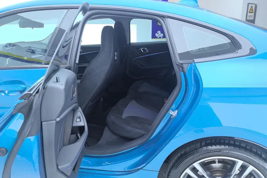 2021 BMW 2 Series 2.0T 192HP L4 7DCT,autocango,china used car exporter,china ev exporter,chinese used car exporter,chinese used ev exporter