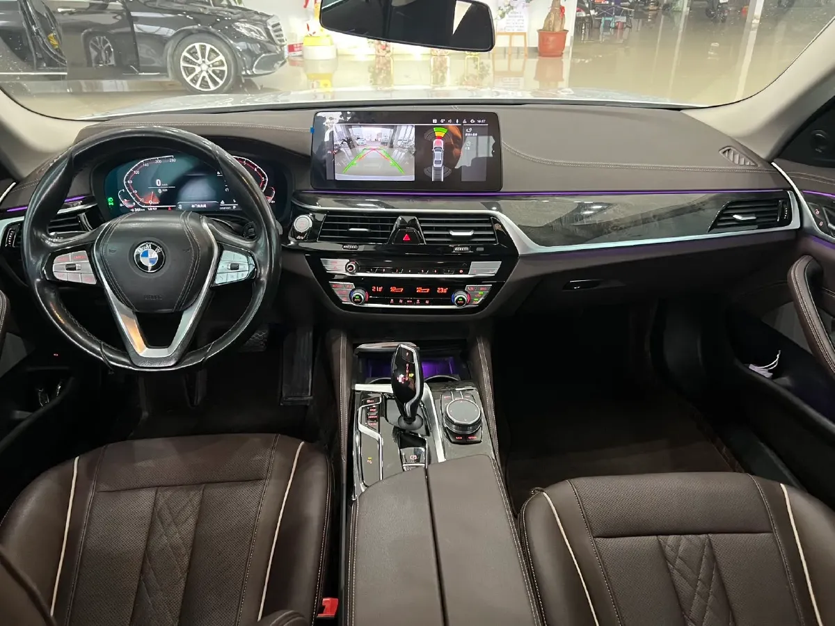 2021 BMW 5 Series 2.0T 184HP L4 8AT,autocango,china used car exporter,china ev exporter,chinese used car exporter,chinese used ev exporter
