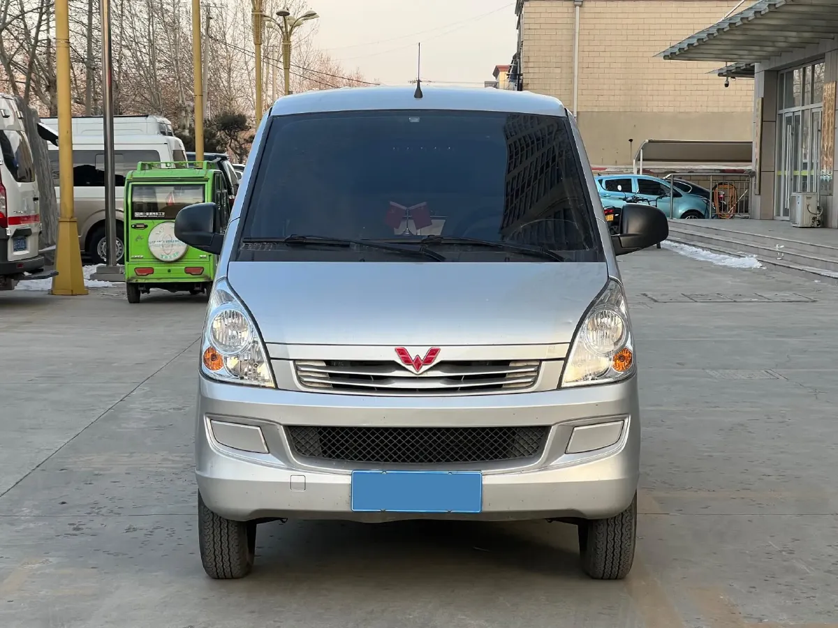 2022 ChangAn KuaYue KuaYueXing V3 1.5L 107HP L4 5MT,autocango,china used car exporter,china ev exporter,chinese used car exporter,chinese used ev exporter