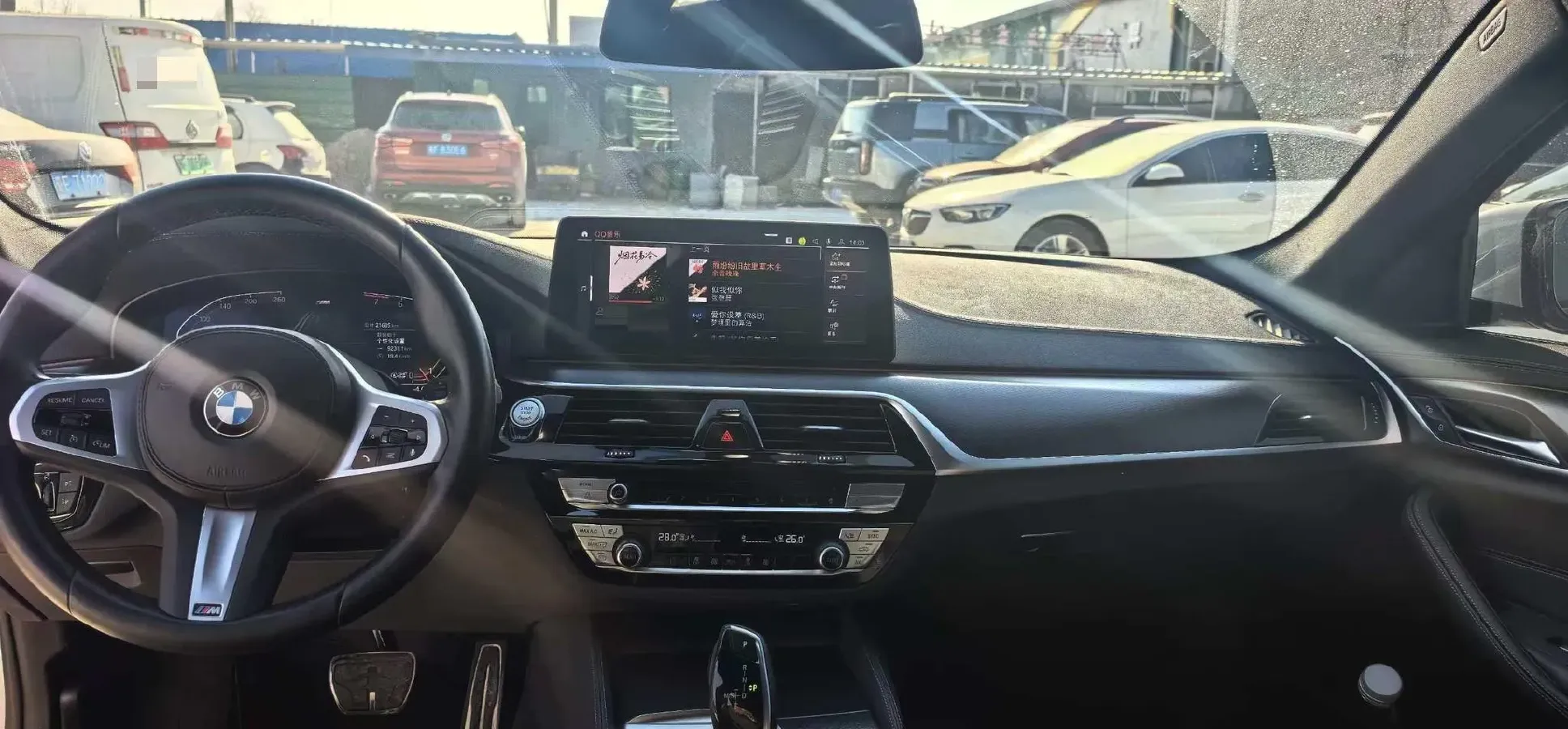 2022 BMW 5 Series 2.0T 184HP L4 8AT,autocango,china used car exporter,china ev exporter,chinese used car exporter,chinese used ev exporter