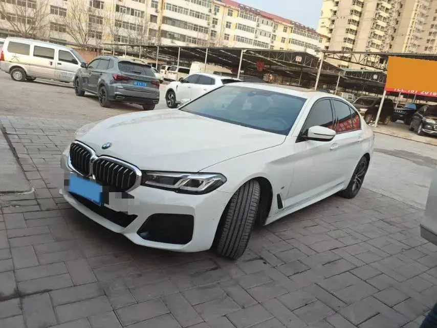 2022 BMW 5 Series 2.0T 184HP L4 8AT,autocango,china used car exporter,china ev exporter,chinese used car exporter,chinese used ev exporter