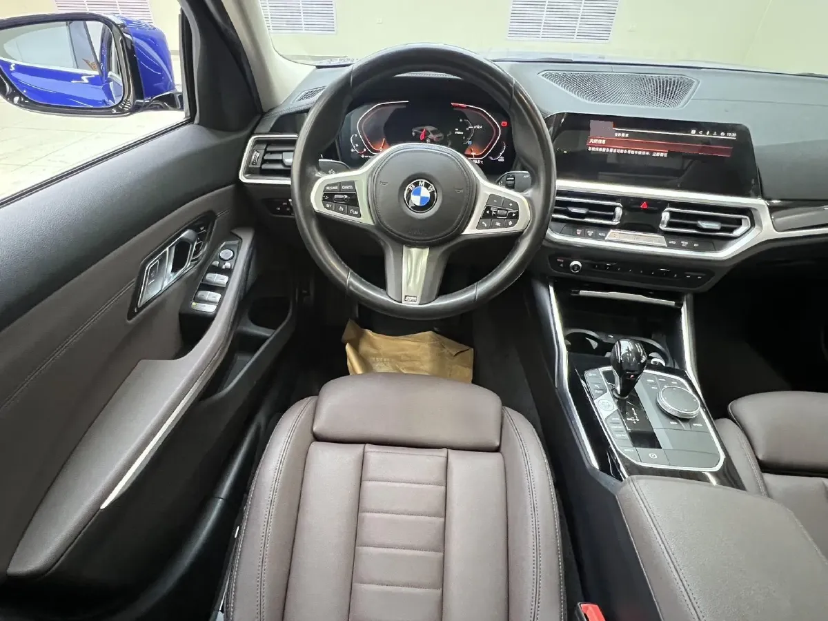 2021 BMW 3 Series 2.0T 156HP L4 8AT,autocango,china used car exporter,china ev exporter,chinese used car exporter,chinese used ev exporter