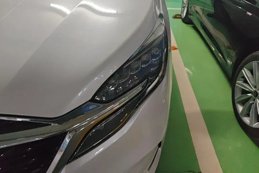 2021 Buick GL8 2.0T 237HP L4 9AT,autocango,china used car exporter,china ev exporter,chinese used car exporter,chinese used ev exporter