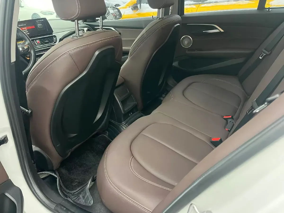 2023 BMW 1 Series 1.5T 136HP L3 7DCT,autocango,china used car exporter,china ev exporter,chinese used car exporter,chinese used ev exporter