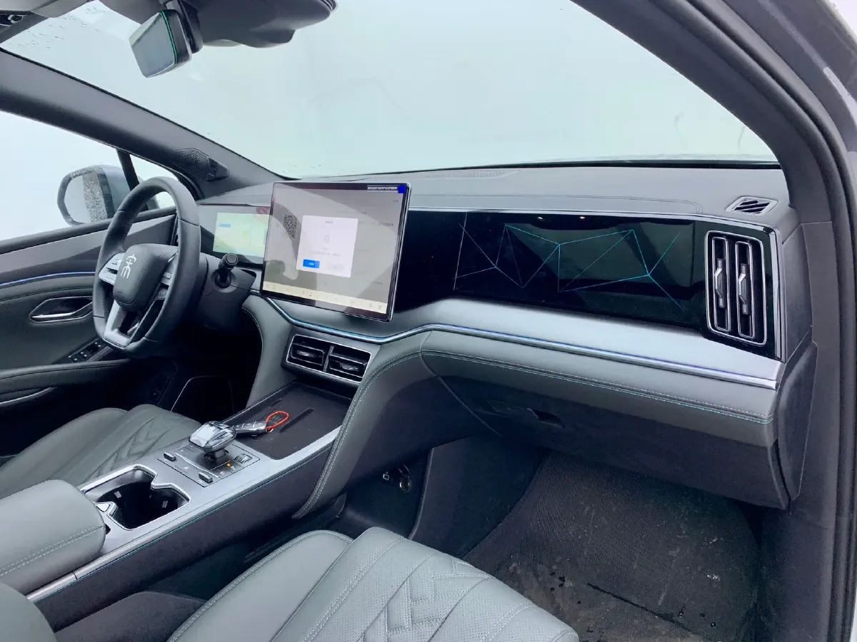 2025 BYD SongL DM-i 1.5L 101HP L4 E-CVT PHEV 26.6KWH,autocango,china used car exporter,china ev exporter,chinese used car exporter,chinese used ev exporter