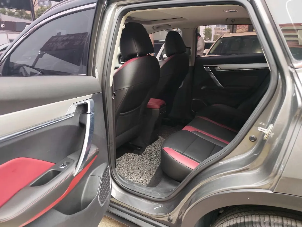 2021 Geely Coolray 1.4T 141HP L4 6DCT,autocango,china used car exporter,china ev exporter,chinese used car exporter,chinese used ev exporter