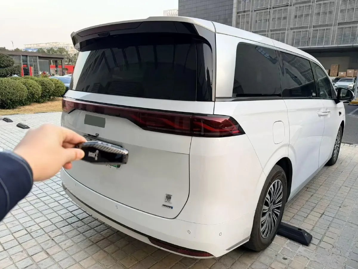 2025 BYD Xia 1.5T 156HP L4 E-CVT PHEV 20.39KWH,autocango,china used car exporter,china ev exporter,chinese used car exporter,chinese used ev exporter