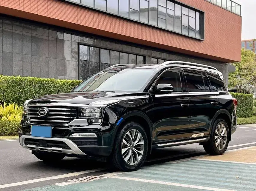 2017 GAC Trumpchi GS8 2.0T 201HP L4 6AT