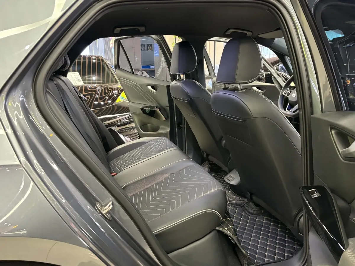 2024 Volkswagen ID.3 BEV 52.8KWH,autocango,china used car exporter,china ev exporter,chinese used car exporter,chinese used ev exporter