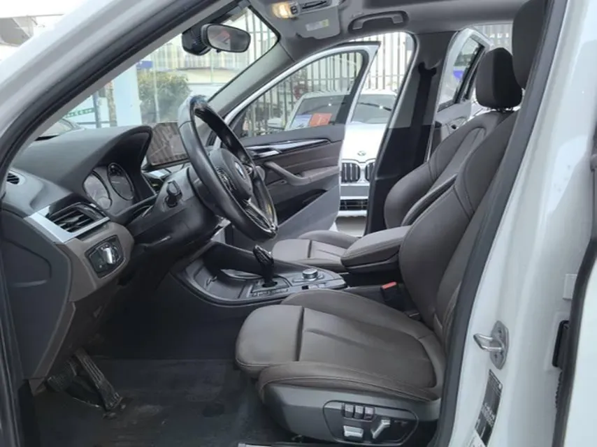 2022 BMW X1 2.0T 192HP L4 7DCT,autocango,china used car exporter,china ev exporter,chinese used car exporter,chinese used ev exporter