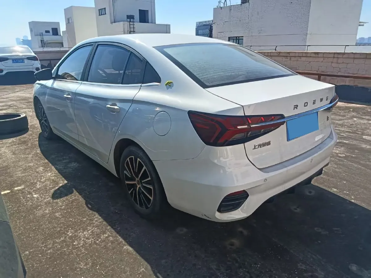 2021 Roewe i5 1.5L 120HP L4 CVT,autocango,china used car exporter,china ev exporter,chinese used car exporter,chinese used ev exporter