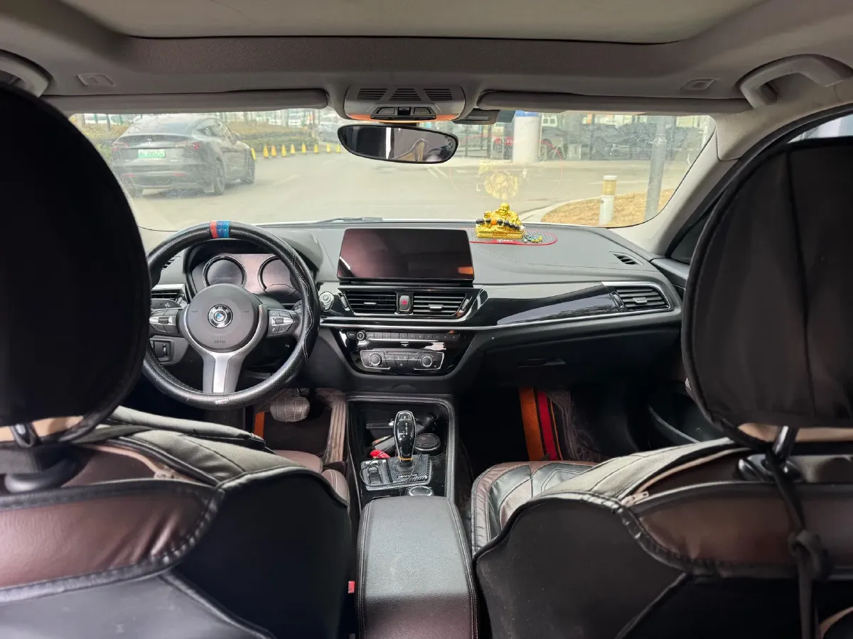 2022 BMW 1 Series 1.5T 140HP L3 7DCT,autocango,china used car exporter,china ev exporter,chinese used car exporter,chinese used ev exporter