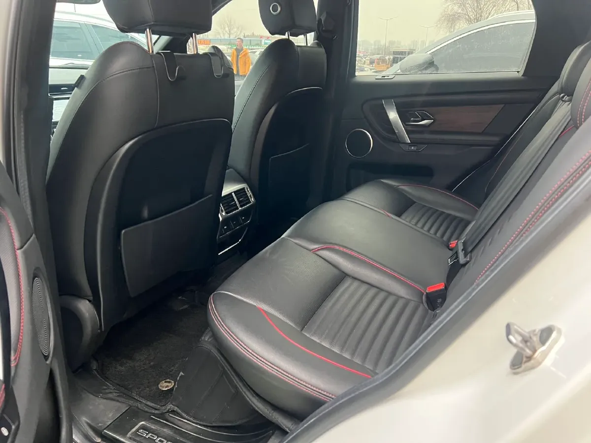 2021 Land Rover Discovery Sport 2.0T 249HP L4 9AT,autocango,china used car exporter,china ev exporter,chinese used car exporter,chinese used ev exporter