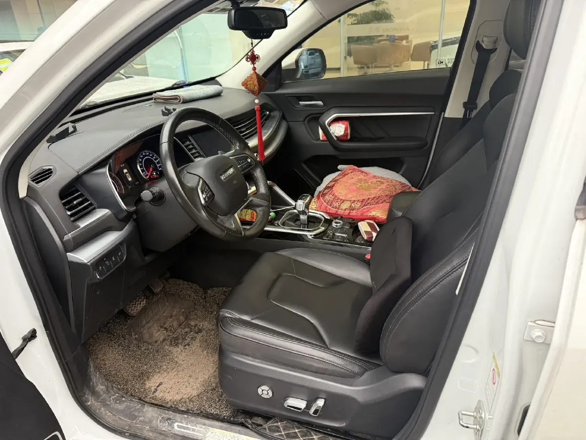 2017 Haval H6 2.0T 197HP L4 7DCT,autocango,china used car exporter,china ev exporter,chinese used car exporter,chinese used ev exporter